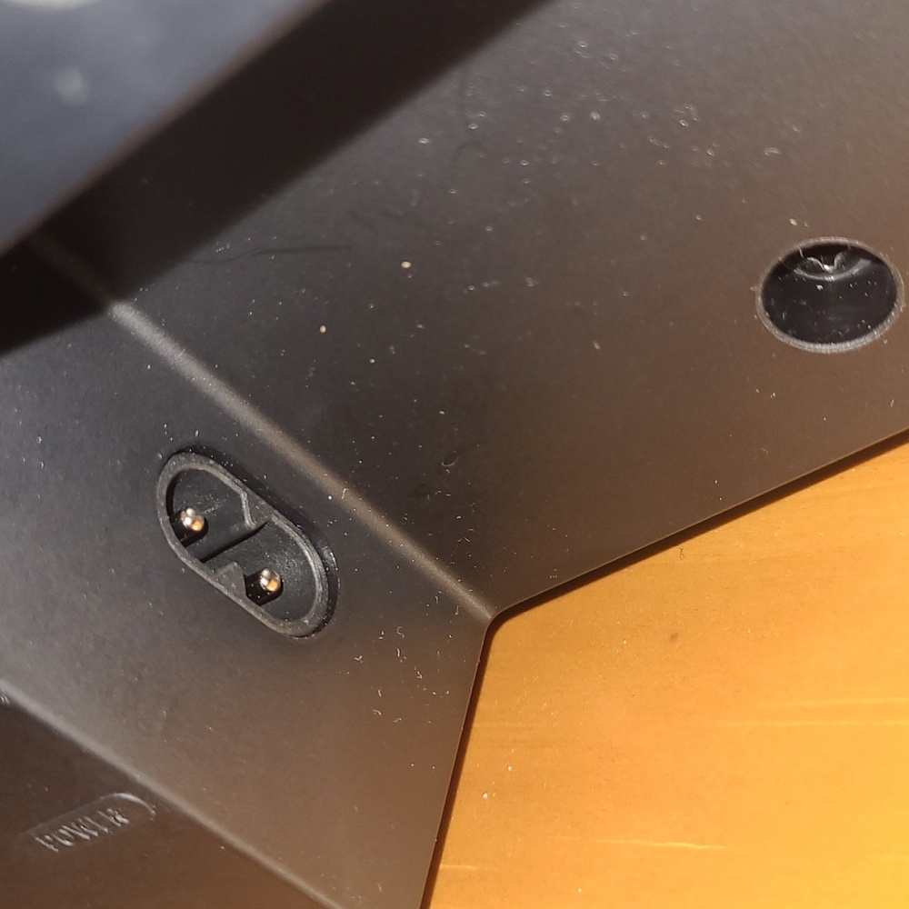 Samsung Soundbar (Like New) - Picture 7 of 12